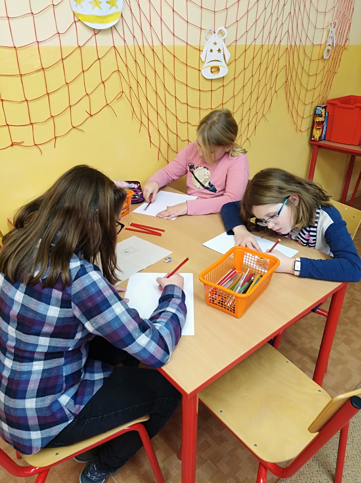 FDB9B76B-2C2A-444F-8584-3EE82DAA7C0B