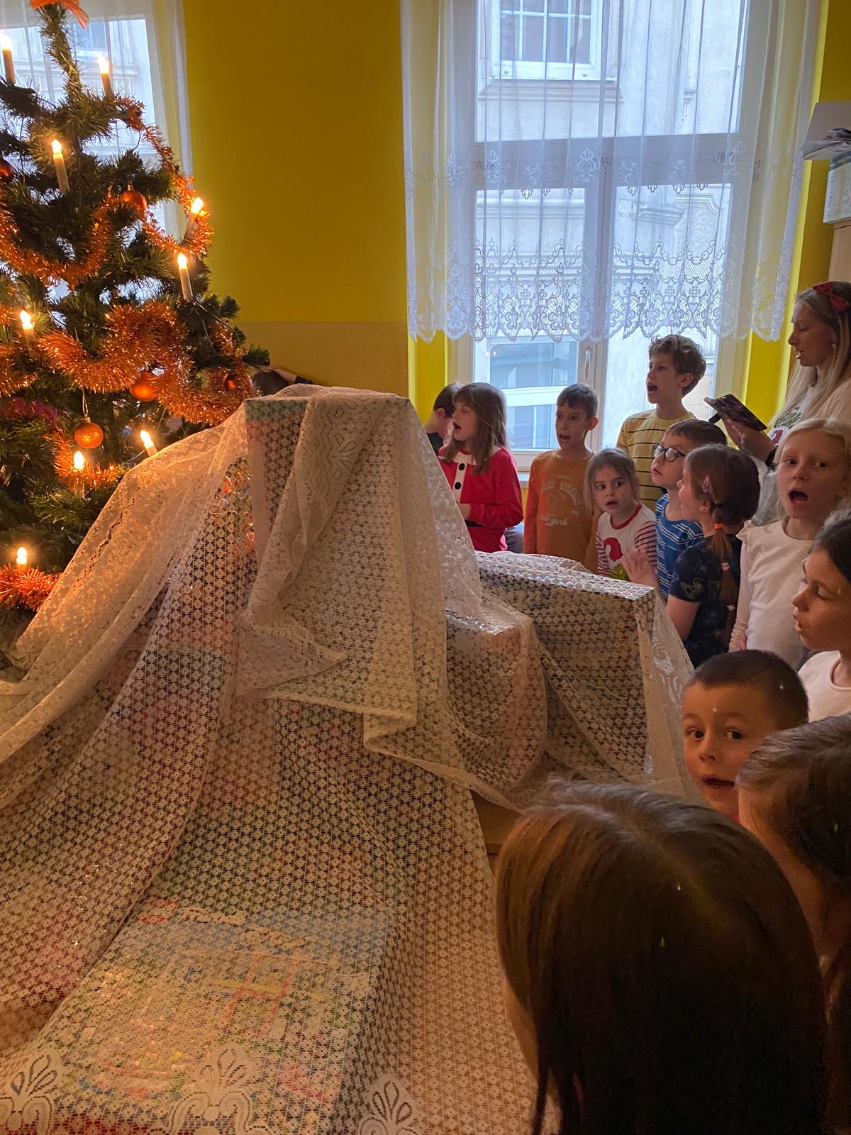 8c6f0203-9cc8-4e30-a781-c06a21c0e279