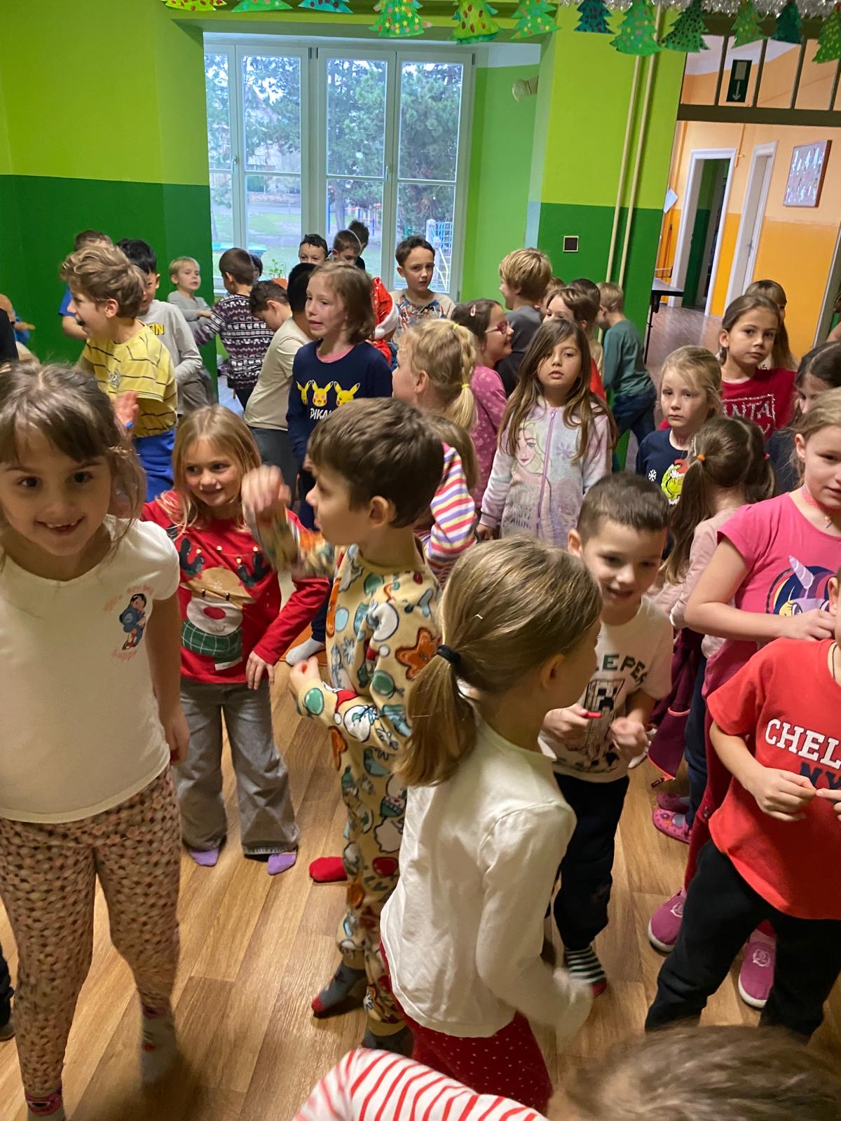 332f2d73-f83b-4661-94bd-42ba52801667